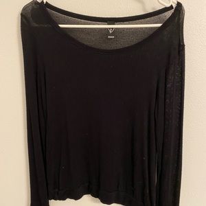 Black Windsor long sleeve